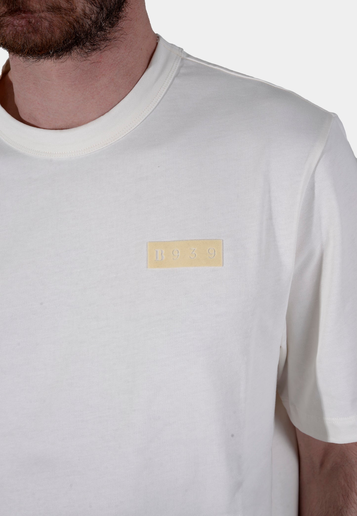 CAMISETA-TSHIRT BOGGI BEIGE ALGODON (23A031701)