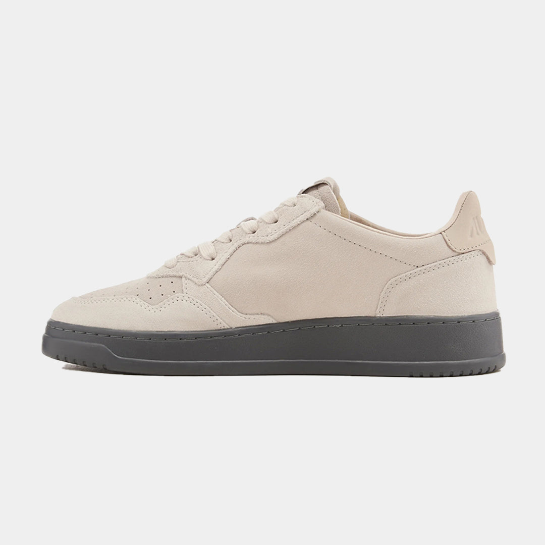 TENIS AUTRY BEIGE GRIS GAMUZA (A100AULMXS20)