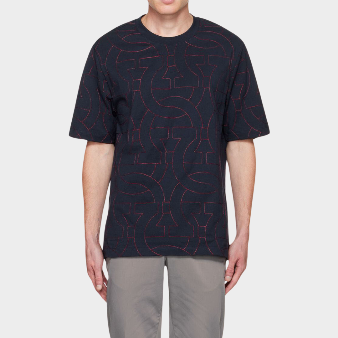 Camiseta En Algodon Color negra Con Estapando Geometricos S.F.