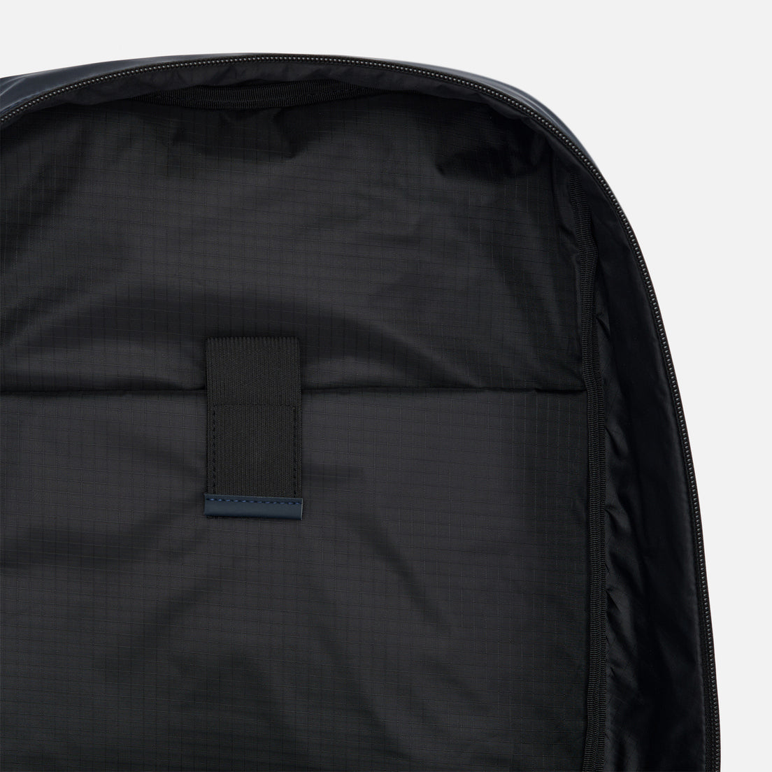 BACKPACK HACKETT LONDON AZUL POLIESTER (HM413477-595)