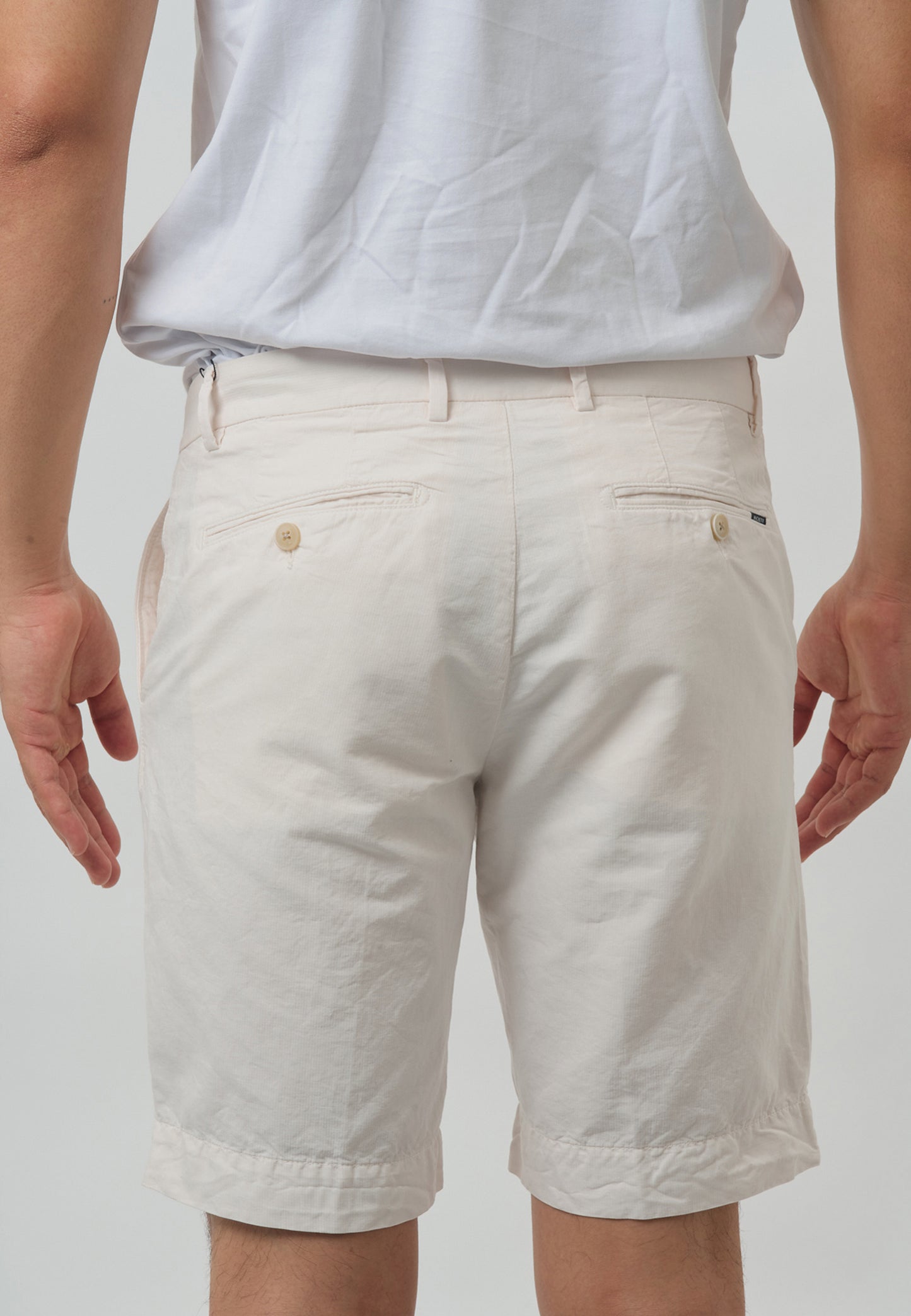 BERMUDA HACKETT BLANCO (HM801261-800)