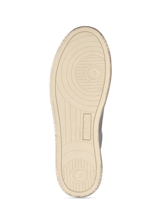 Tenis Medalist Super Vintage Café A.