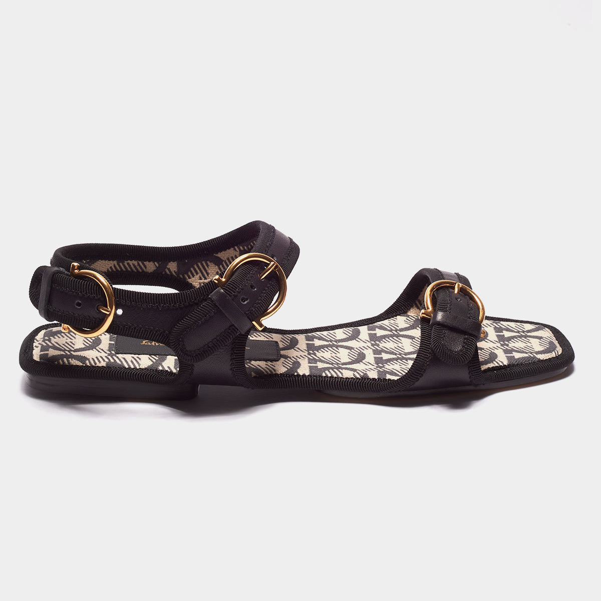 Sandalias Planas Negras Gaccini S.F.