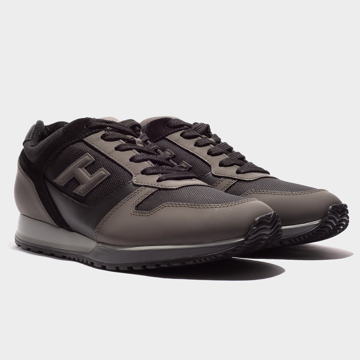 TENIS HOGAN  CABALLERO (HXM3210Y850QG6175E)