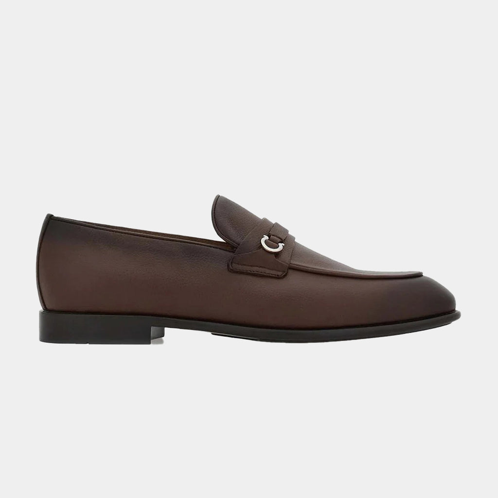 Zapato Mocasines con Hebilla Gancini Marrón S.F.