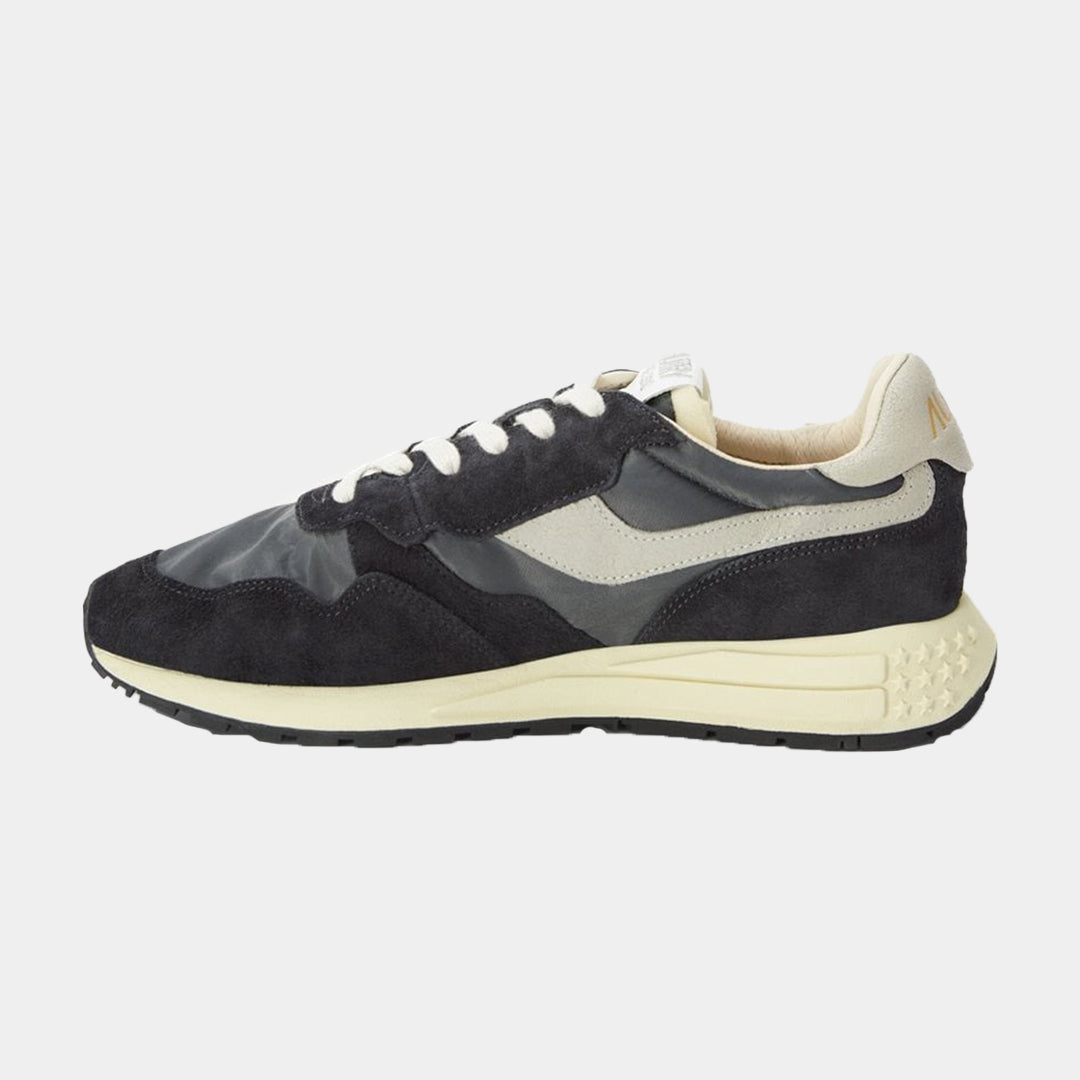 Tenis Reelwind Low Sneakers en Gamuza Negro