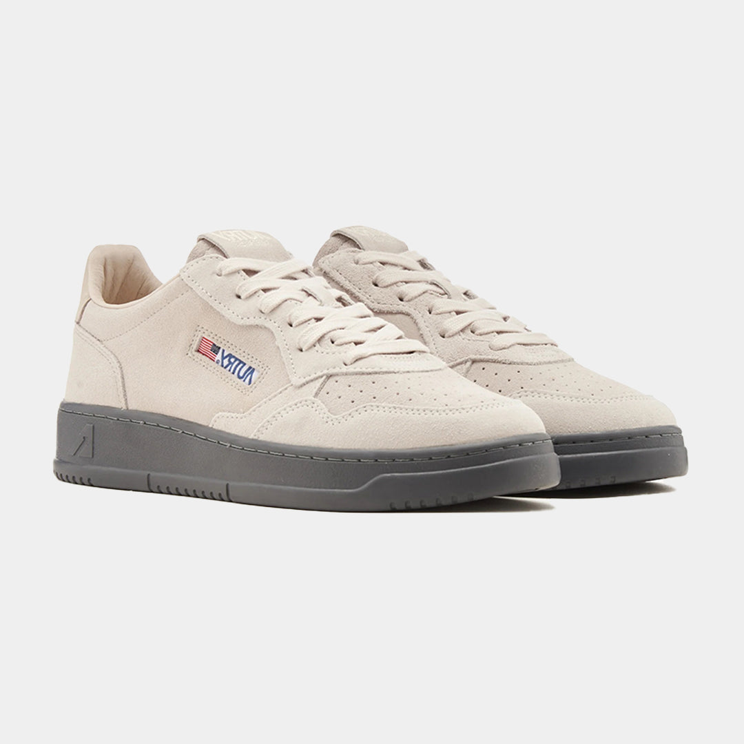 Tenis Medalist Low Gamuza Gris