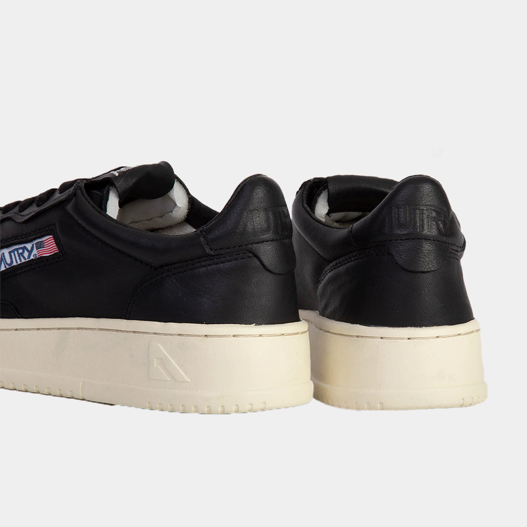 Tenis Medalist Dama Negro