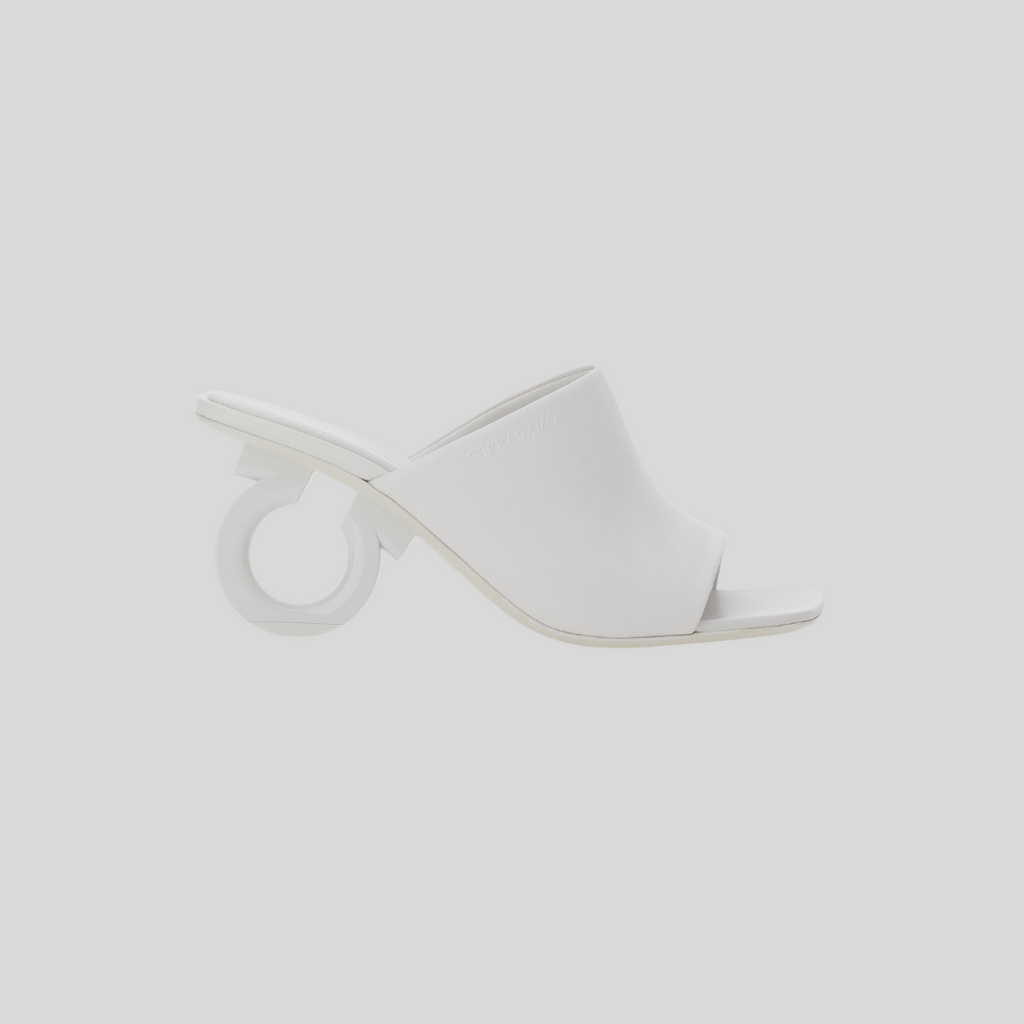 SANDALIA FERRAGAMO DAMA BLANCO CUERO (761363-ASTRO 70)