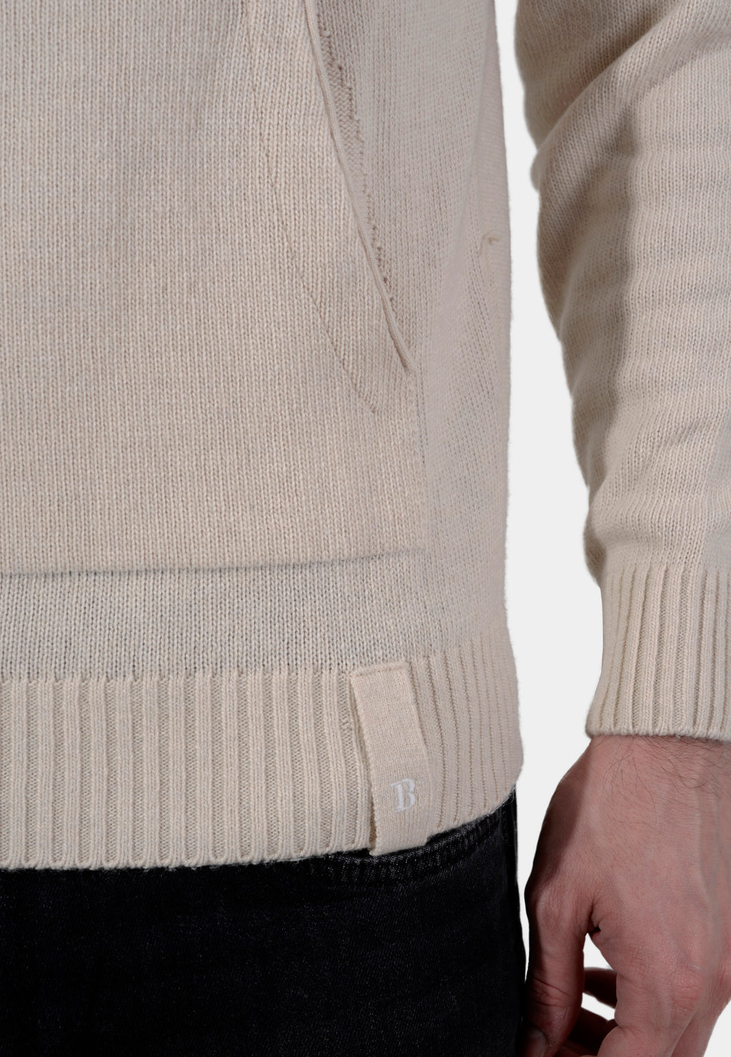 Suéter con Capucha Beige Hombre B.