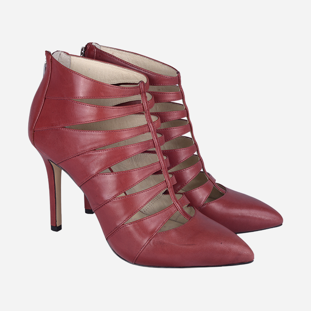 Zapato Abotinado De Tacón Estilo Jaula Vinotinto MK.