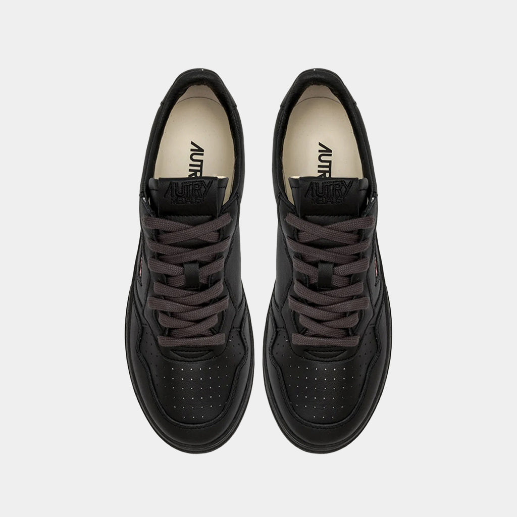Tenis Medalist Low en Cuero Negro
