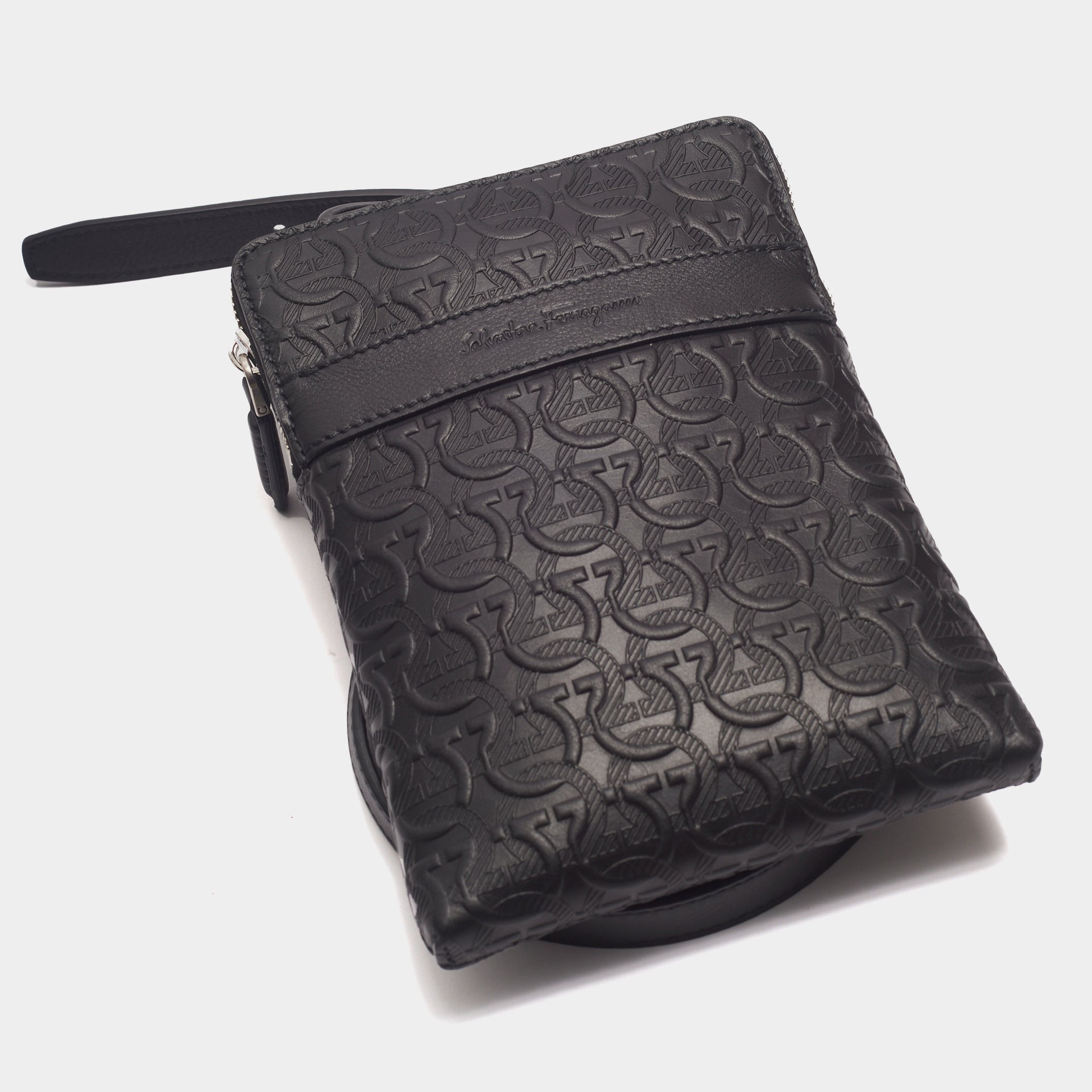 Bolso Messenger Exclusivo Gancini Negro S.F.