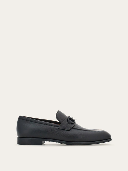 ZAPATO FERRAGAMO NEGRO CUERO T-6 IM894