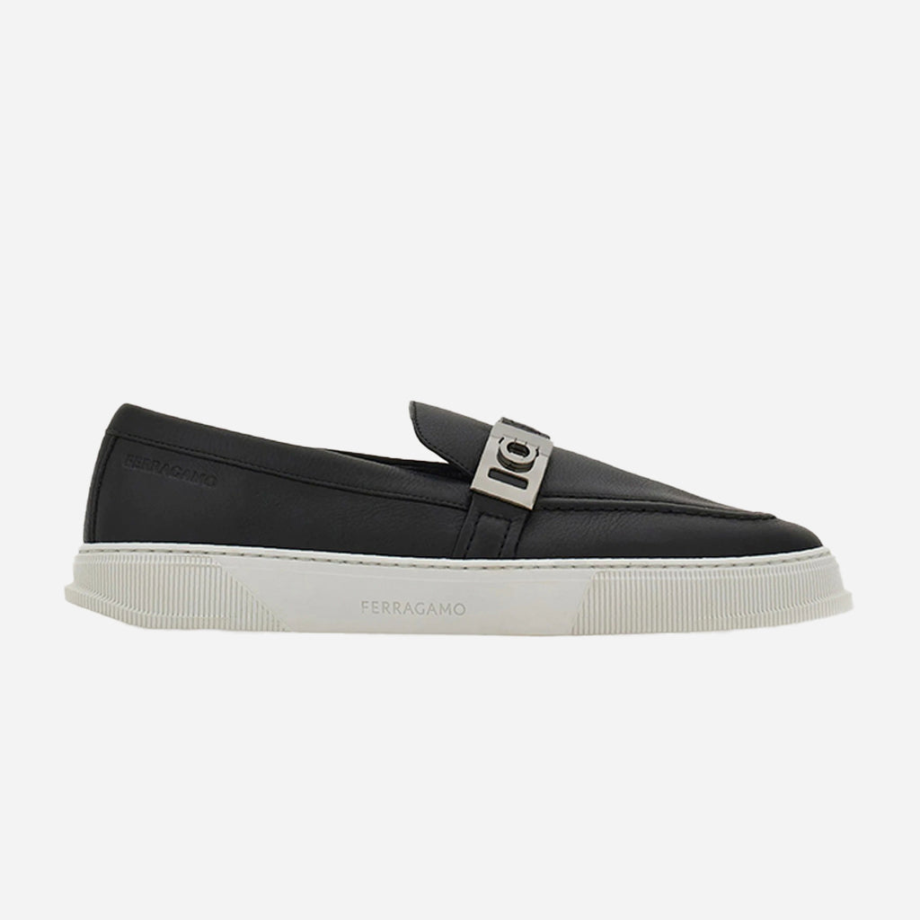 Zapato Híbrido Hebilla Hug Negro S.F.