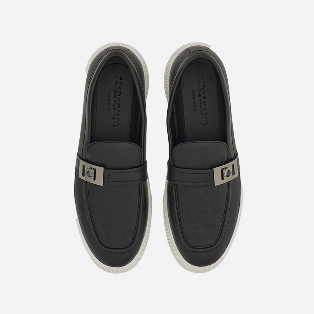 Zapato Híbrido Hebilla Hug Negro S.F.