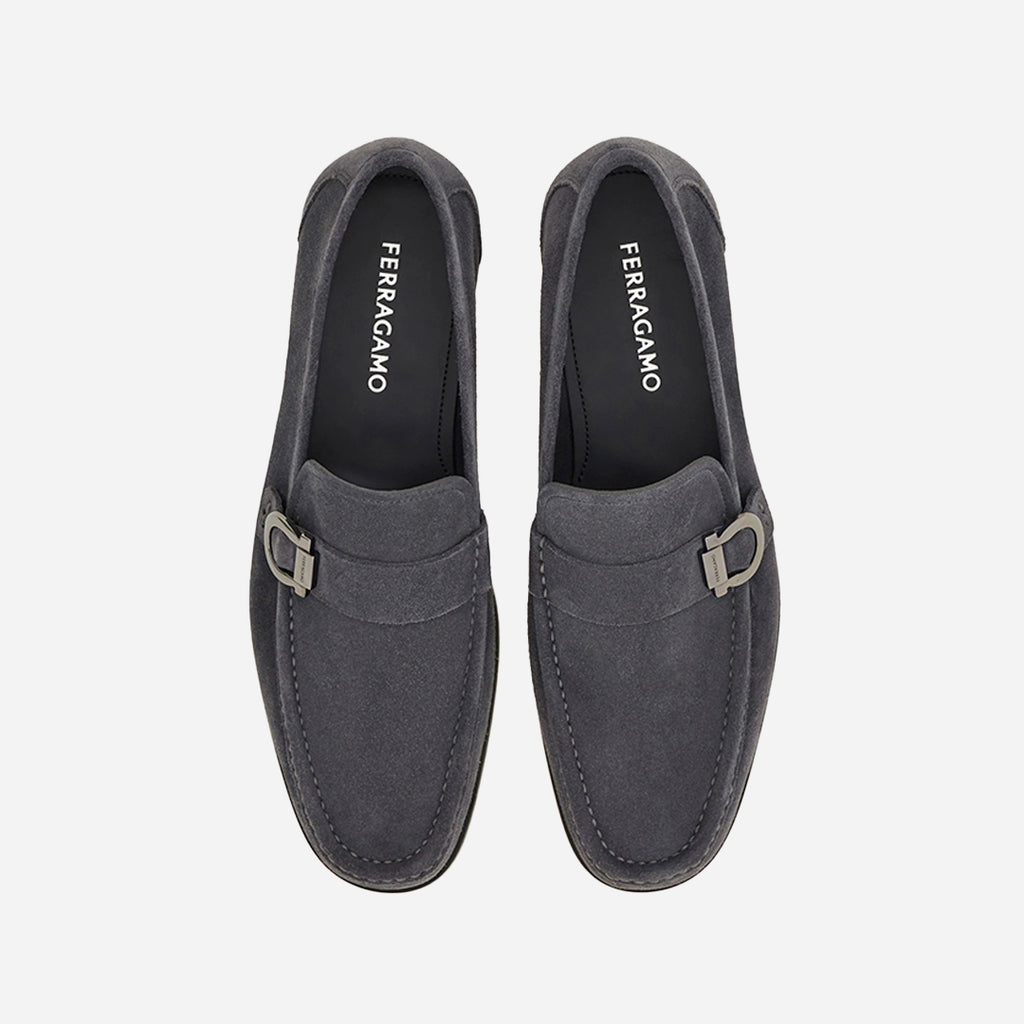 Zapato Mocasines Caspian Gamuza Gris Gancini S.F.
