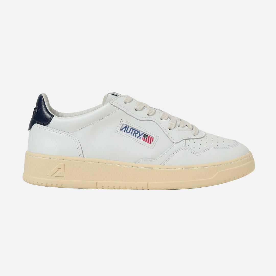 Tenis Medalist Blanco Detalle Negro A.