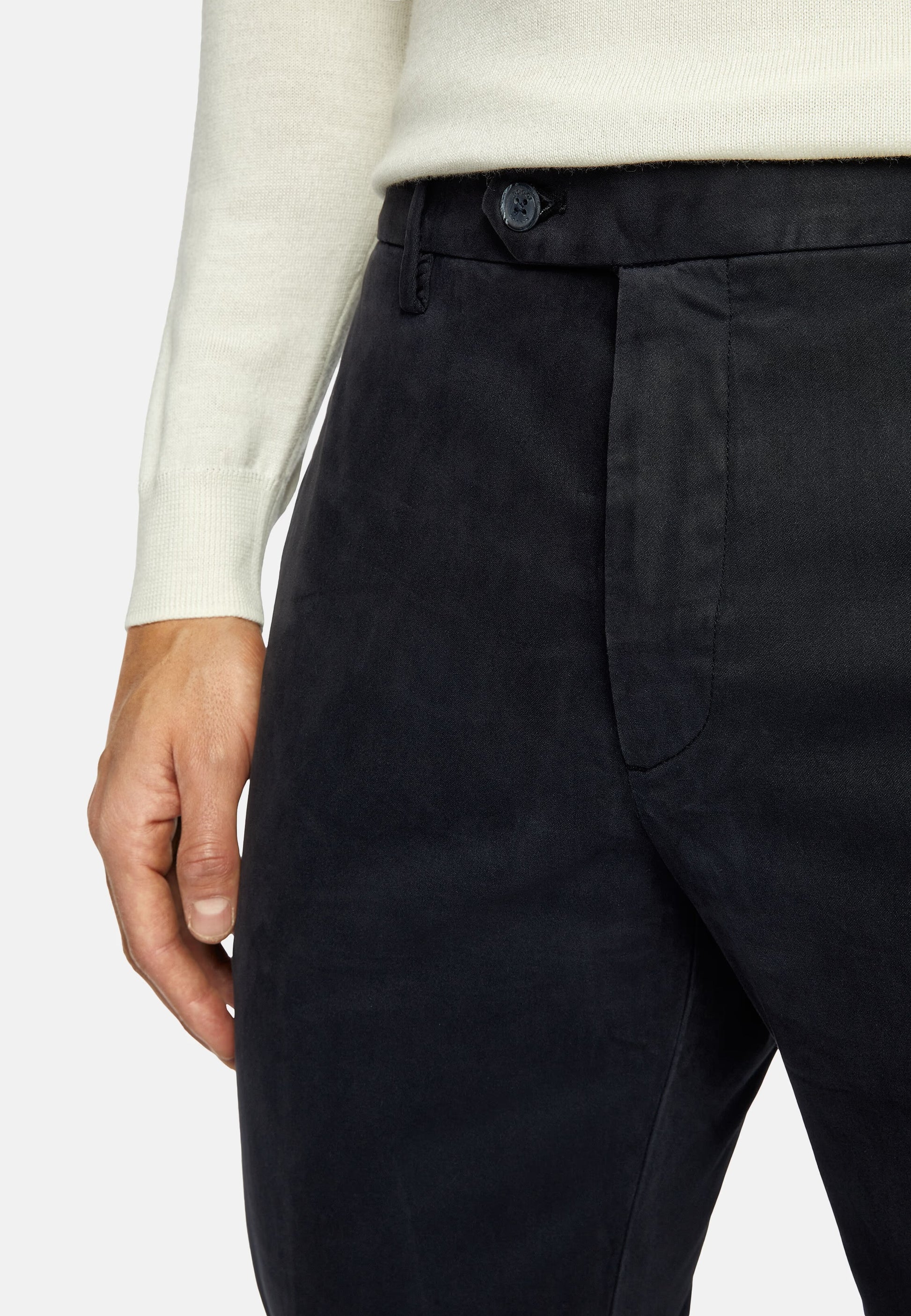 Pantalón Azul Oscuro en Algodón con Elastano B.