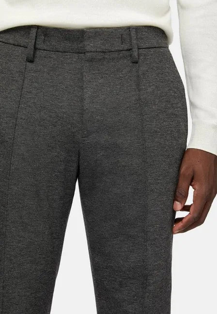 Pantalón B-Tech Gris Oscuro B.