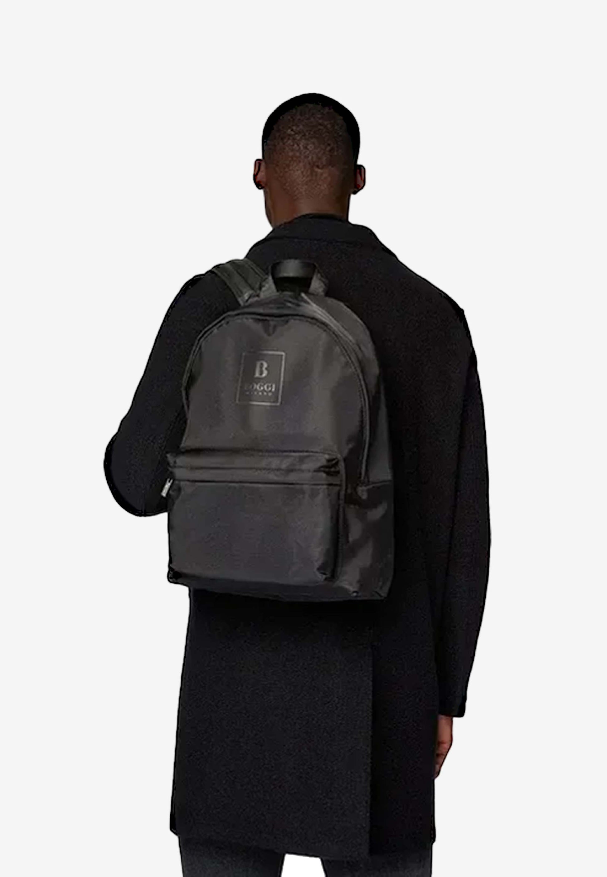 Backpack Negro en Nylon y Poliuretano B.