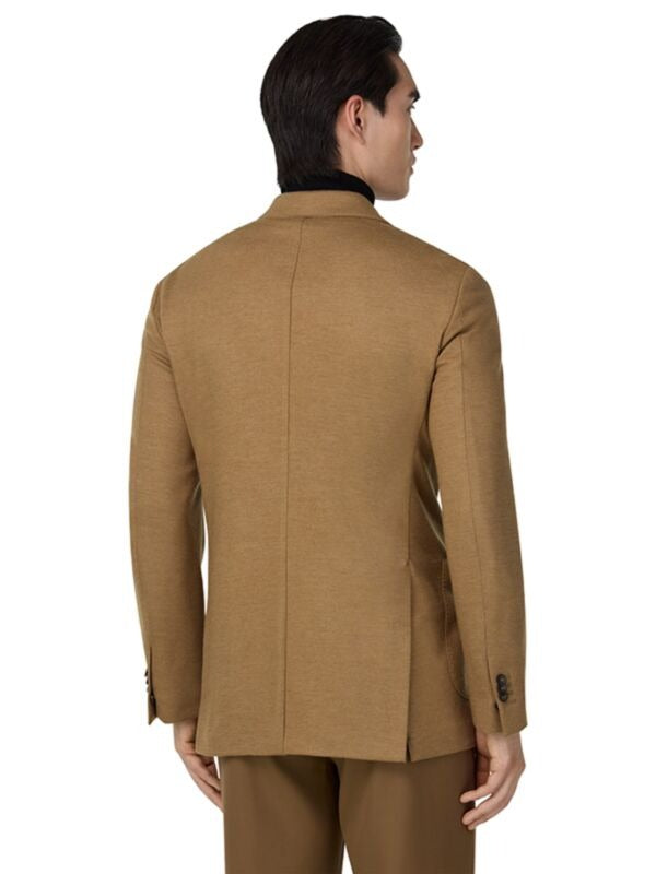 Saco Cruzado En Tono Camel B.M.