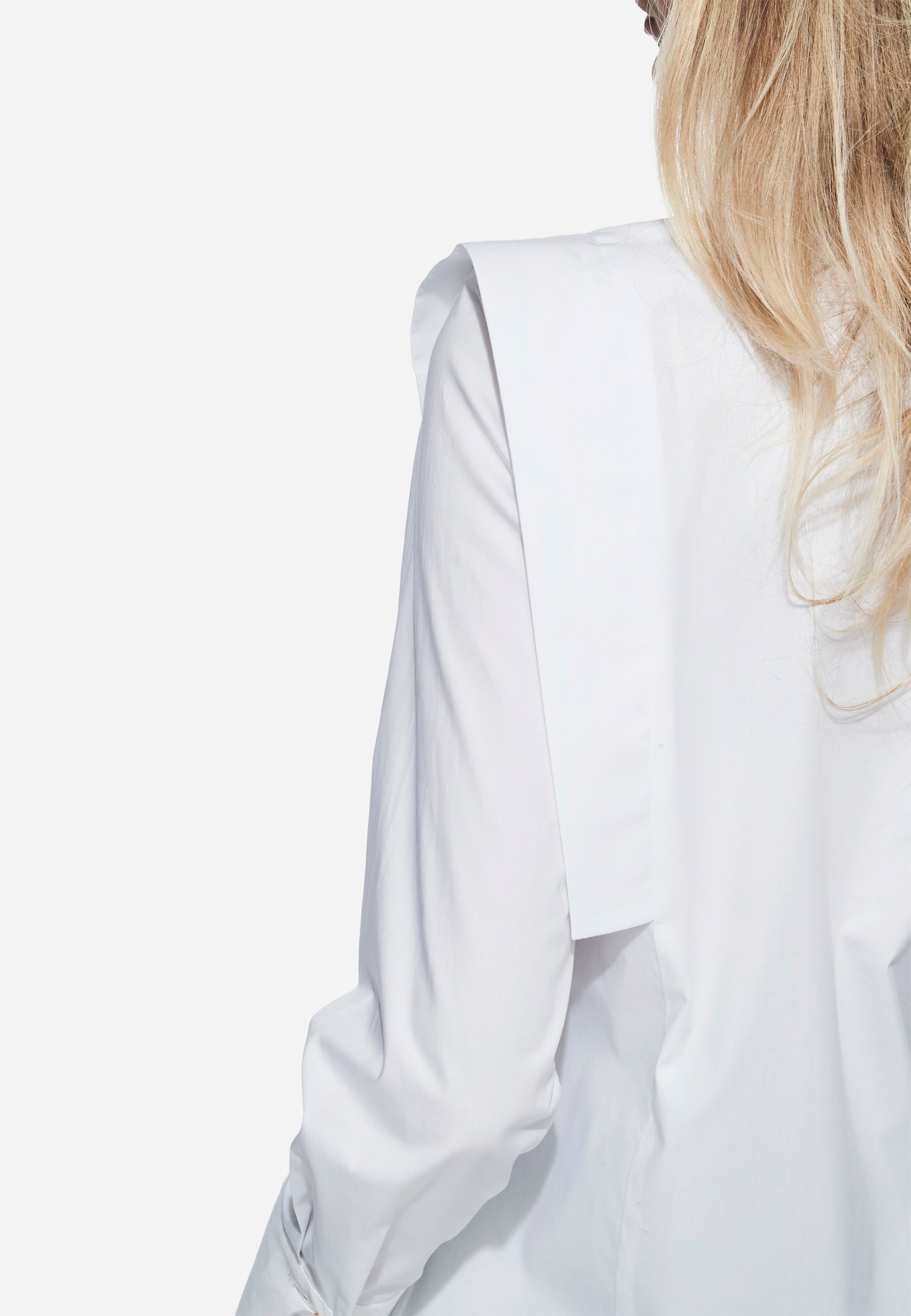 Blusa Icónica Blanca Dama T.E.