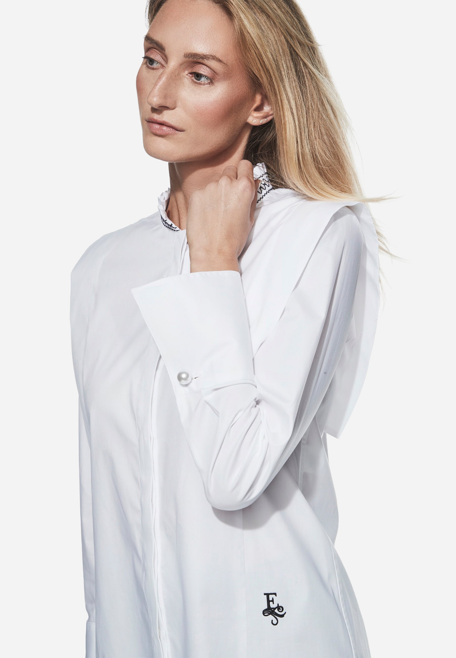 Blusa Icónica Blanca Dama T.E.