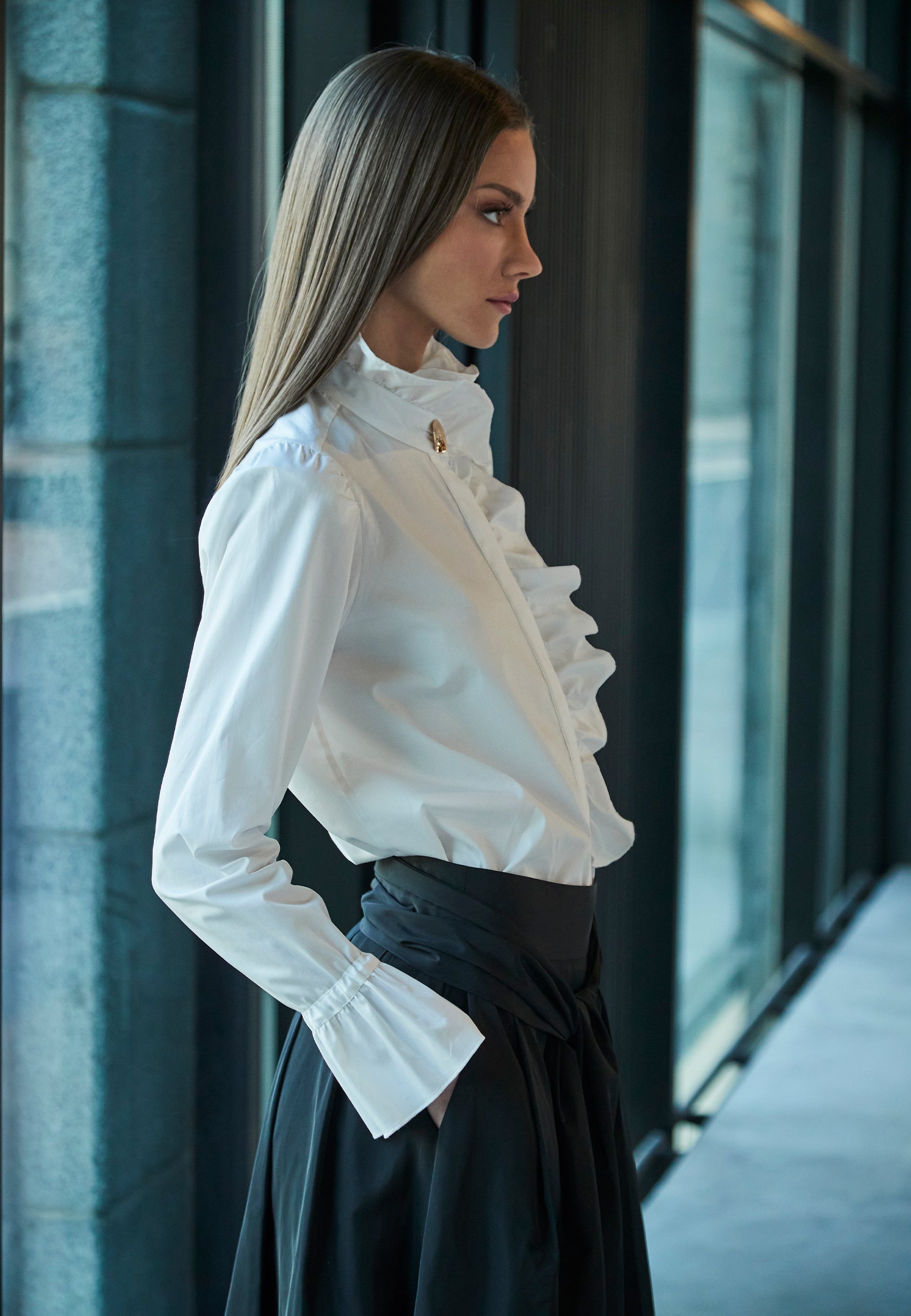Blusa Minimalista Blanca Dama T.E.