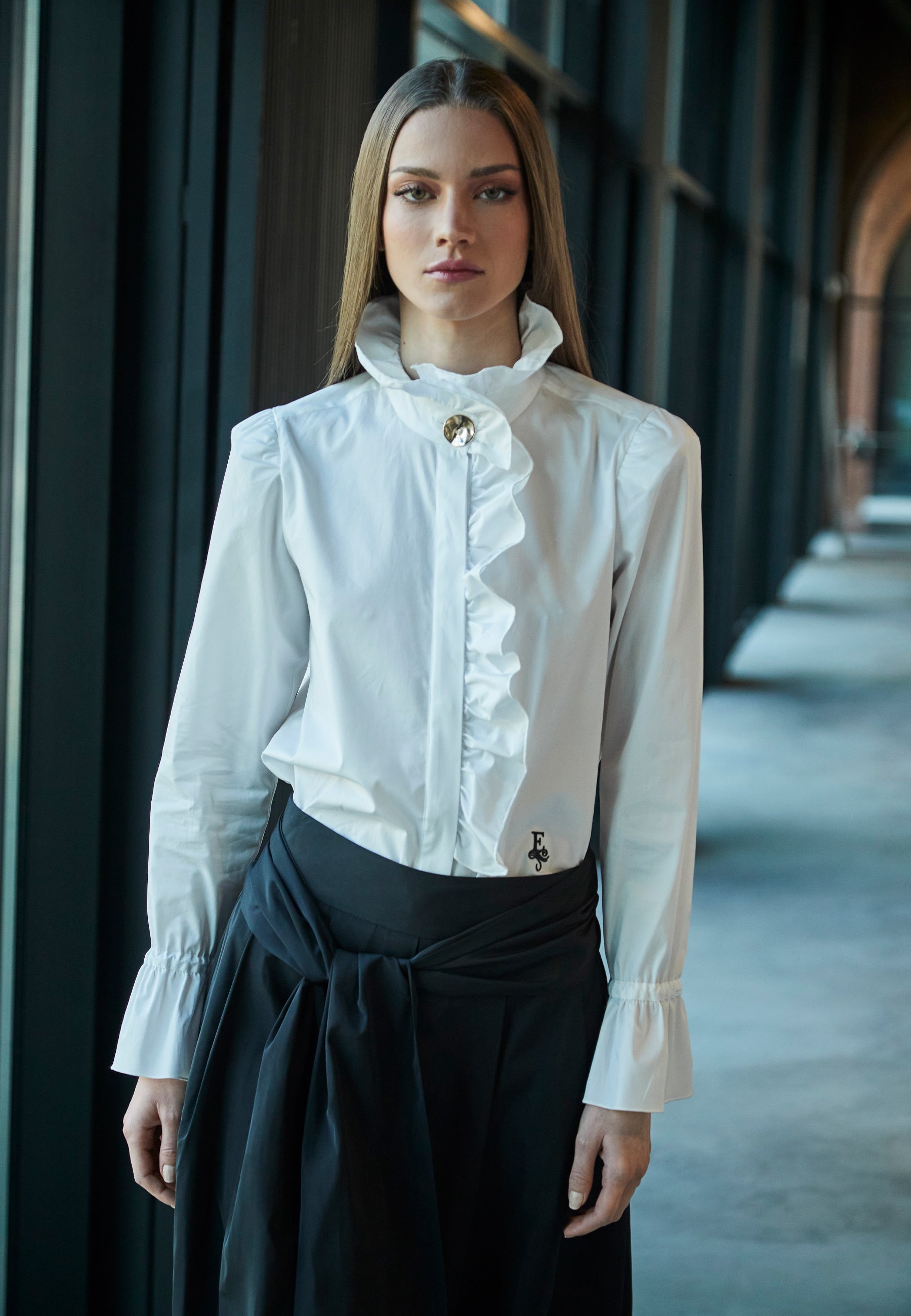 Blusa Minimalista Blanca Dama T.E.