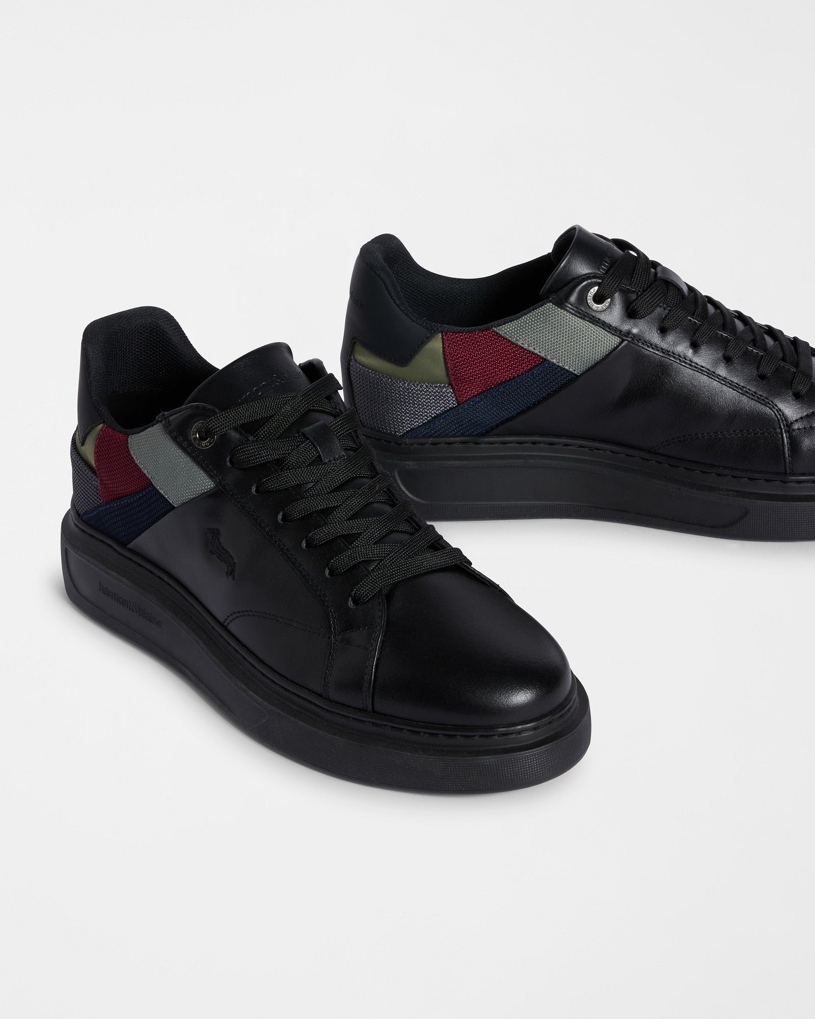 Sneaker Negro/Azul Logo H&B