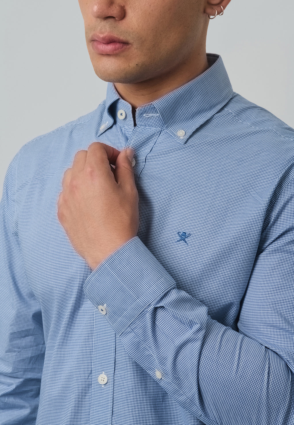 CAMISA HACKETT BLANCO/AZUL CUAD 100%ALGODON (HM309375-8AS)