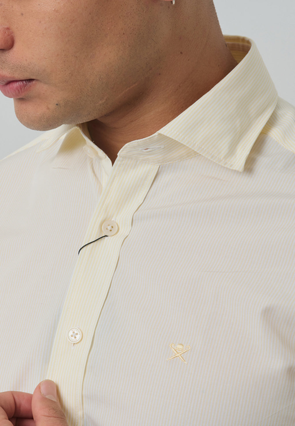 CAMISA HACKETT /AMARILLO 100% ALGODÓN (HM309376-8AH)