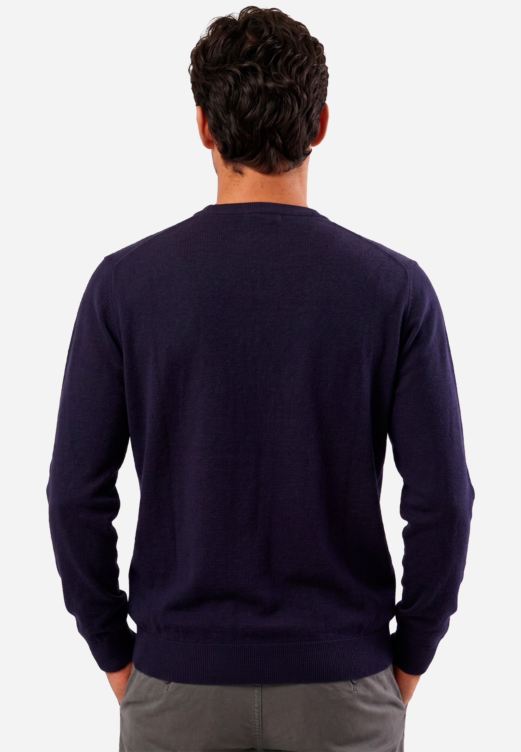 Sweater Azul Marino Hombre H&B.