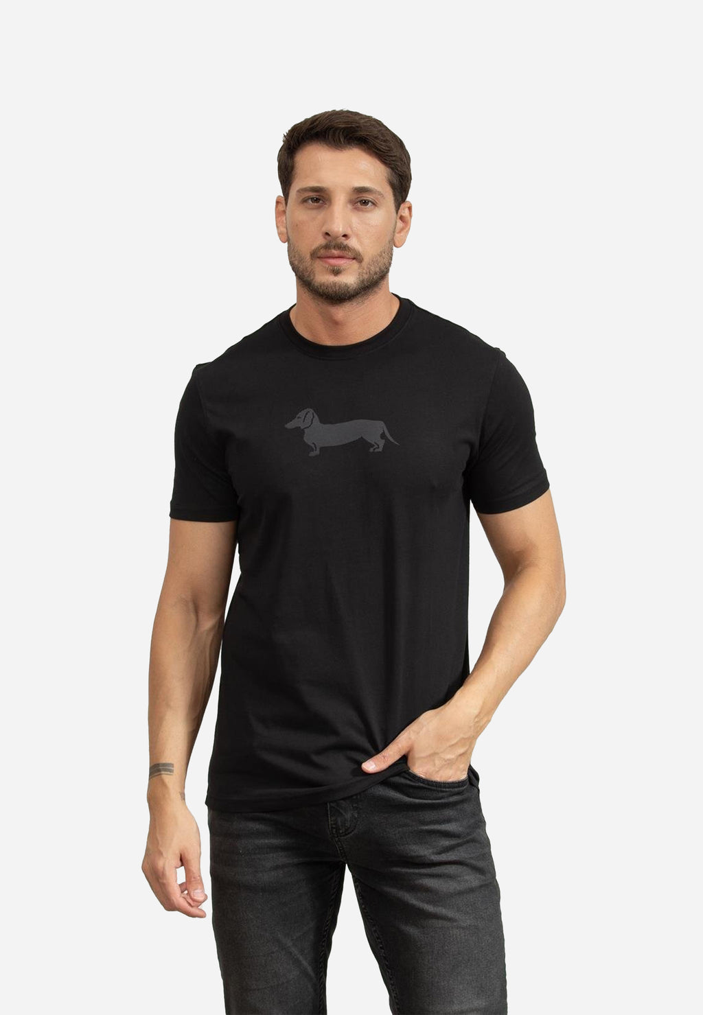 Camiseta Negra Hombre H&B.