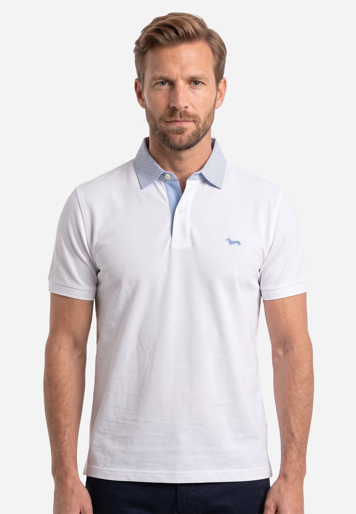 Camisa Tipo Polo Blanca Con Cuello Estampado HYB.