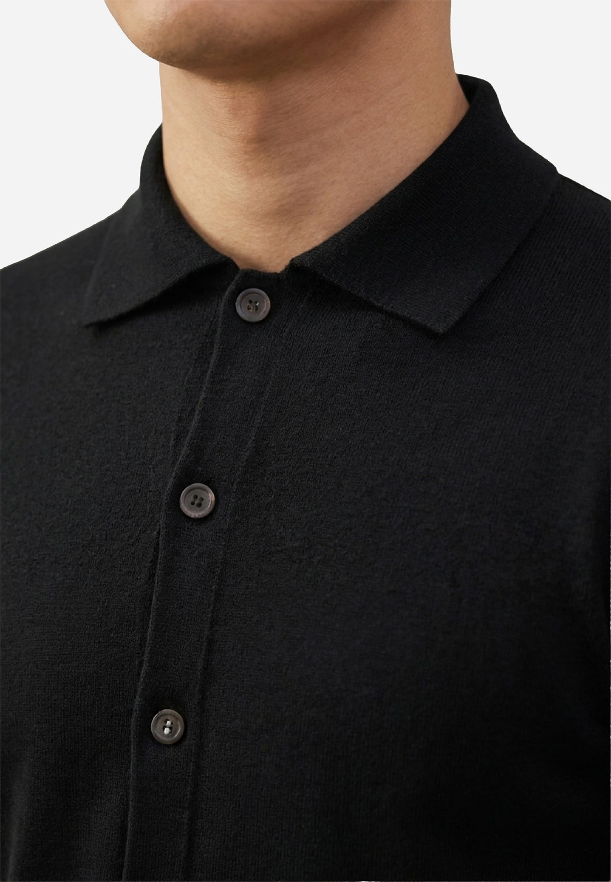 Sweater Negro con Botones P.