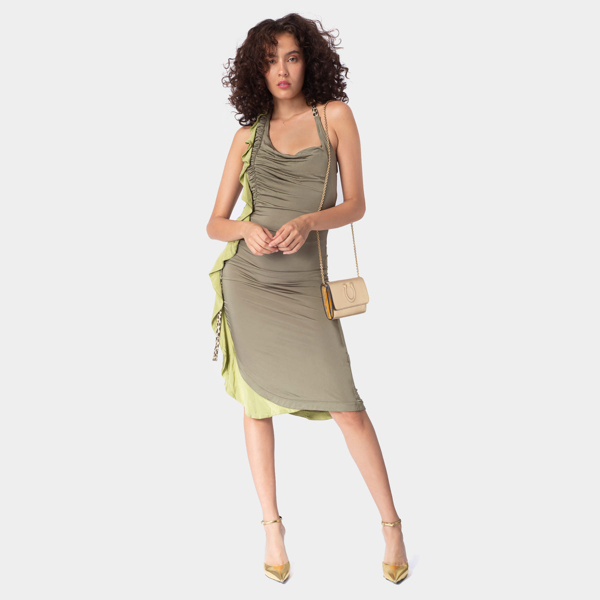 Vestido Midi Entallado En Viscosa Verde Con Drapeados Y Volante Asimétrico JC.