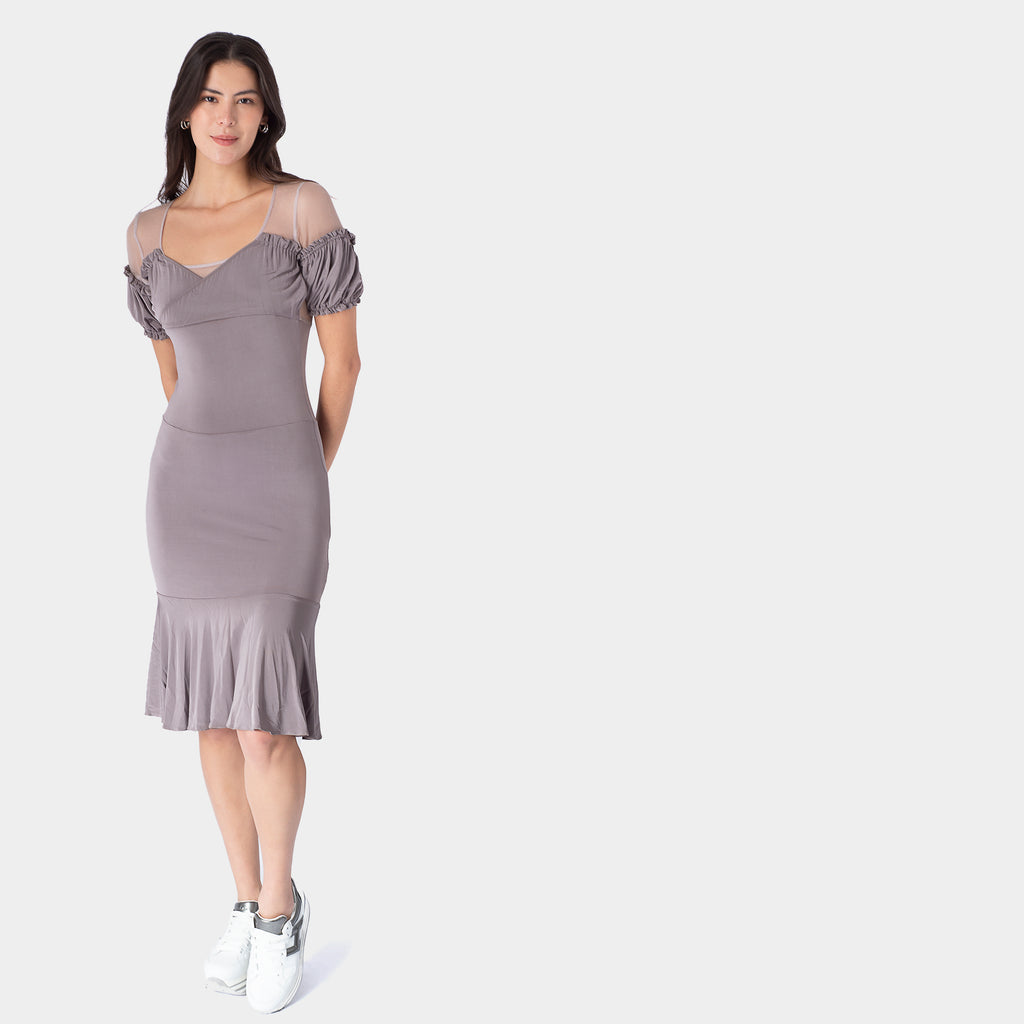 Vestido Midi Entallado En Viscosa Lila Con Transparencias Y Bajo Volante JC.