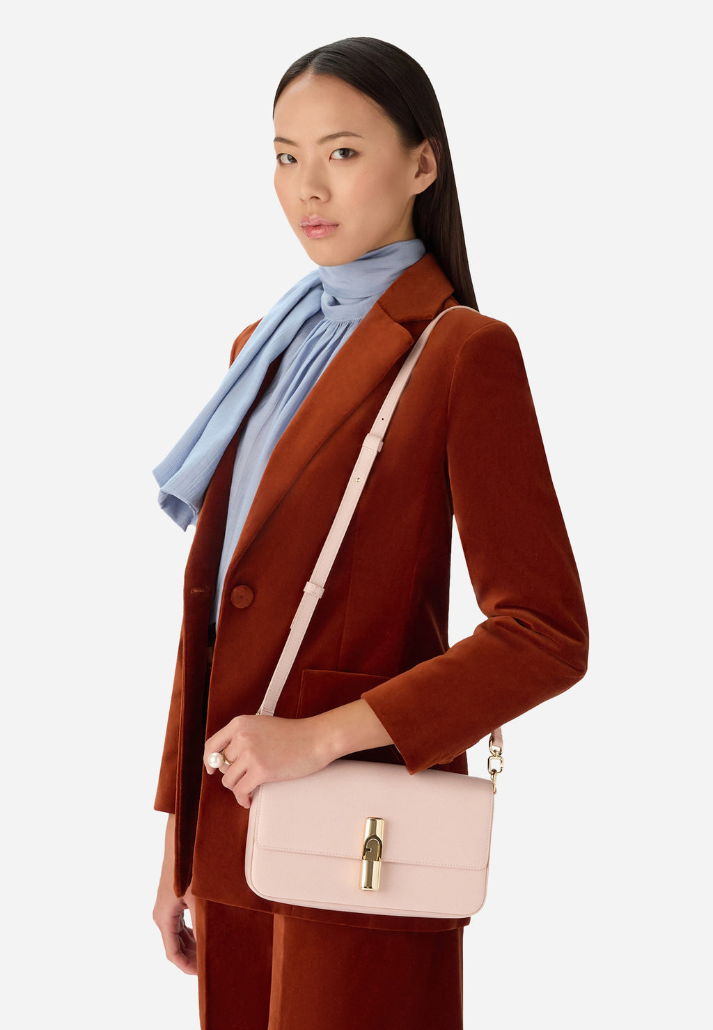 Bandolera Rosada Dama Furla.