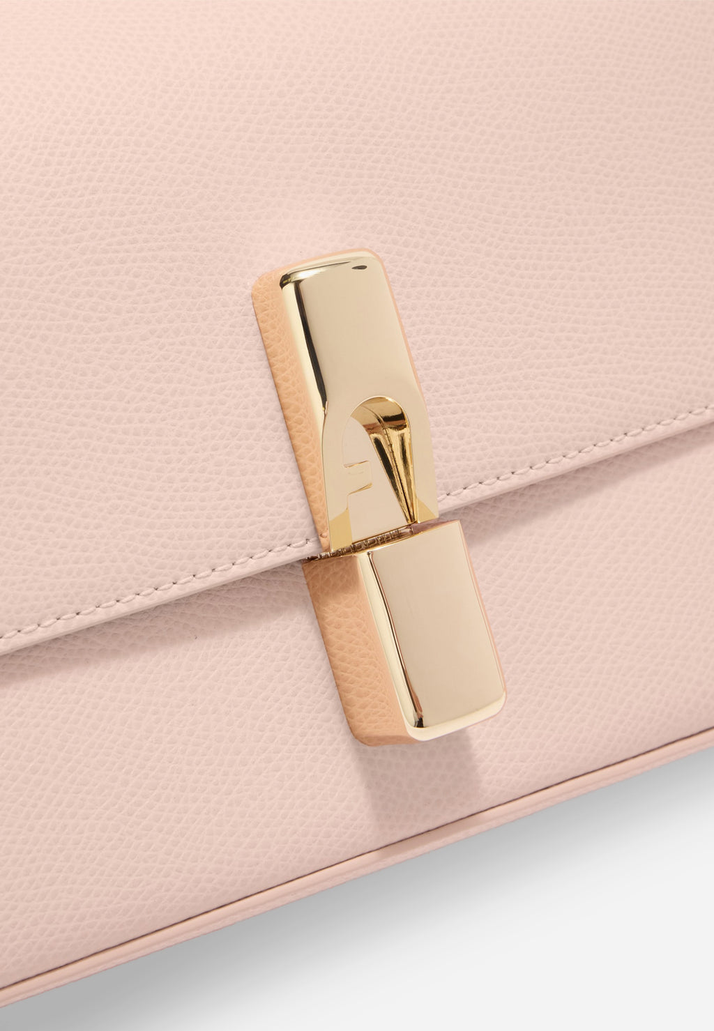 Bandolera Rosada Dama Furla.