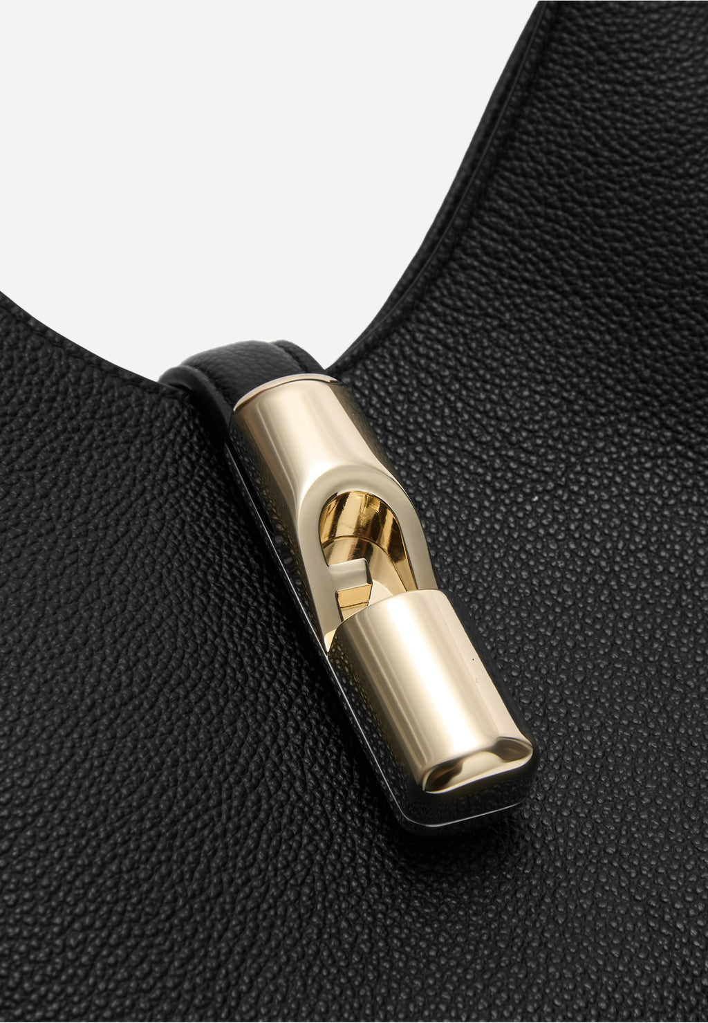 Bolso Iride Negro Dama Furla.