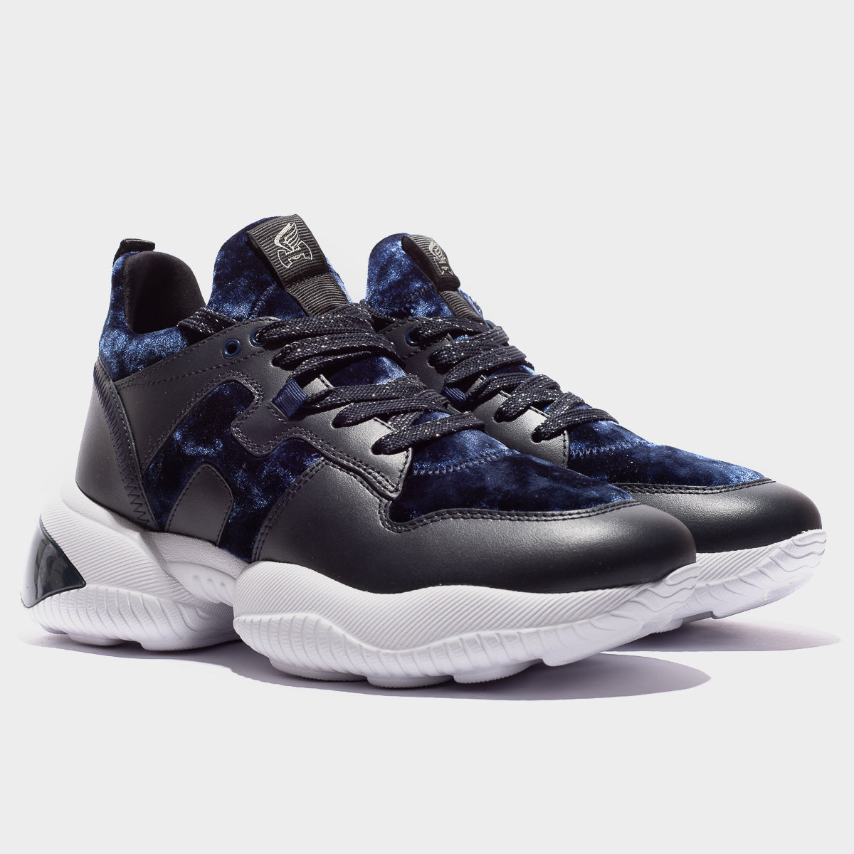 TENIS HOGAN DAMA AZUL NEGRO (HXW5680CH20QAMU805)