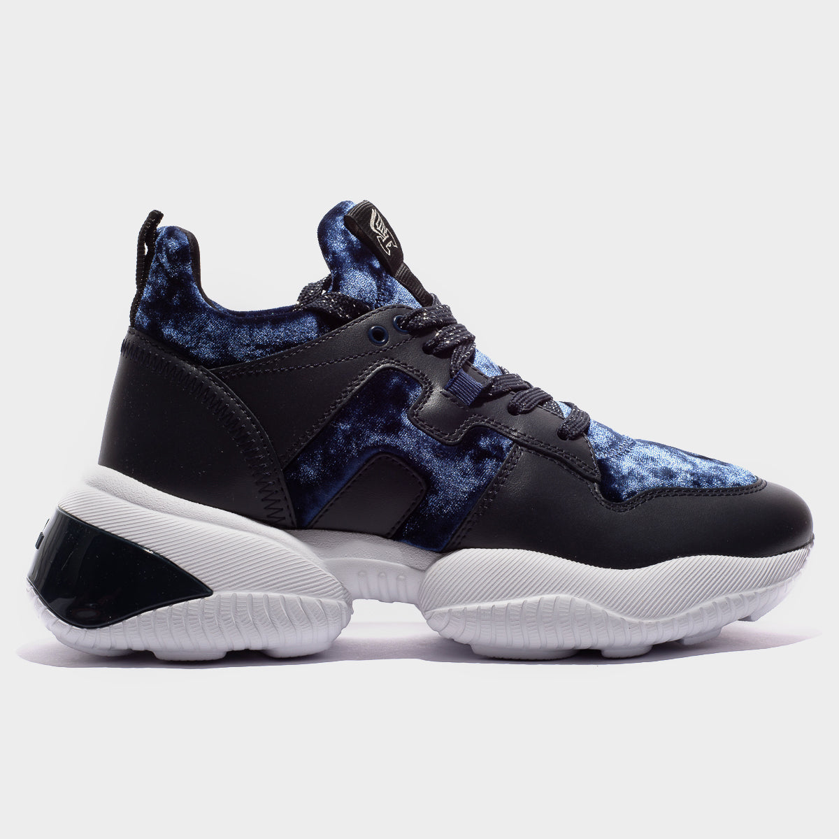 TENIS HOGAN DAMA AZUL NEGRO (HXW5680CH20QAMU805)